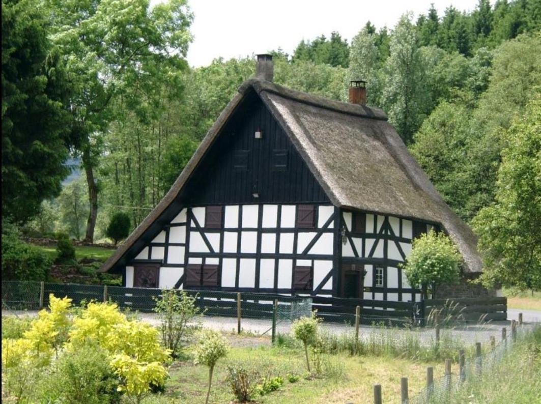 Ferienwohnung Fitness Entspannung Sauna Im Westerwald Derschen Εξωτερικό φωτογραφία